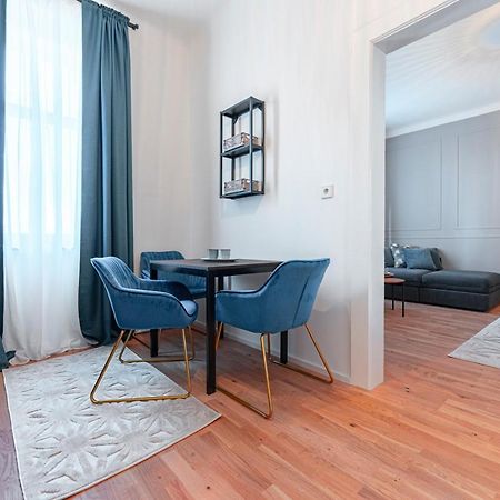 City Appartement Wagram Am Hauptbahnhof Sankt Poelten Dış mekan fotoğraf