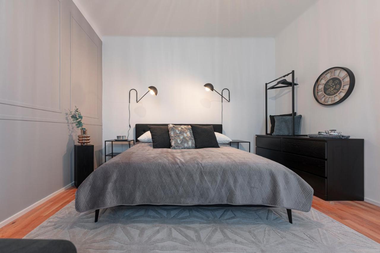 City Appartement Wagram Am Hauptbahnhof Sankt Poelten Dış mekan fotoğraf
