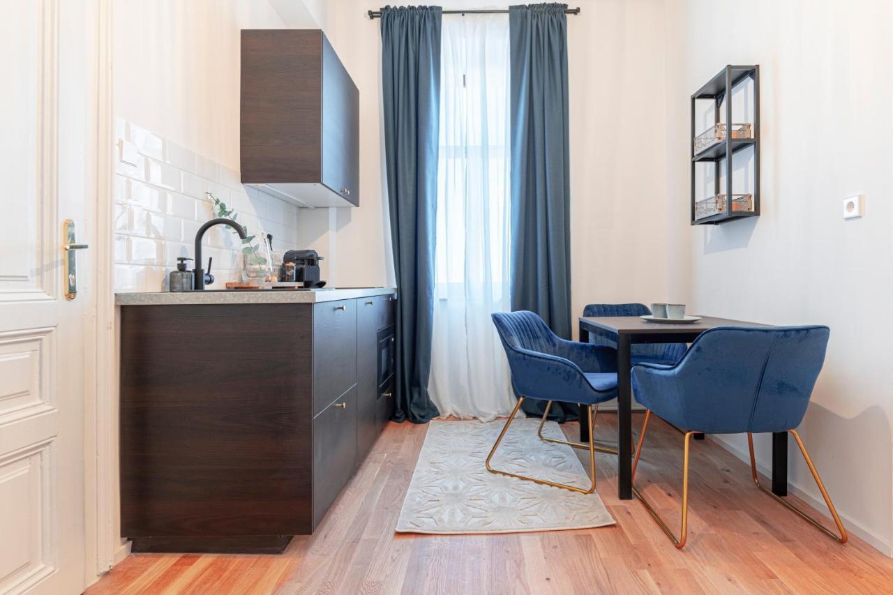 City Appartement Wagram Am Hauptbahnhof Sankt Poelten Dış mekan fotoğraf